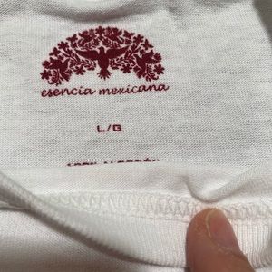 Esencia Mexicana t-shirt